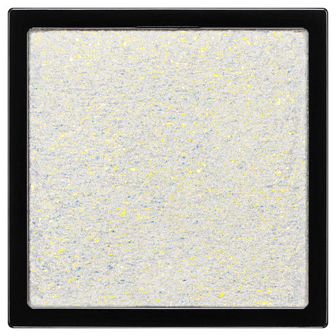 ADDICTION | The Eyeshadow Prism