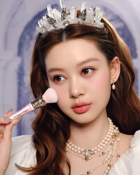 FLOWER KNOWS | Knight Unicorn Angled Blush Brush
