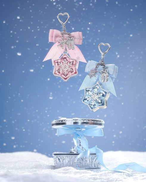FLOWER KNOWS | Snow Ballet Luminous Highlighter & Charm