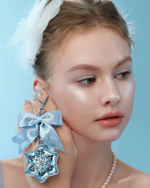 FLOWER KNOWS | Snow Ballet Luminous Highlighter & Charm