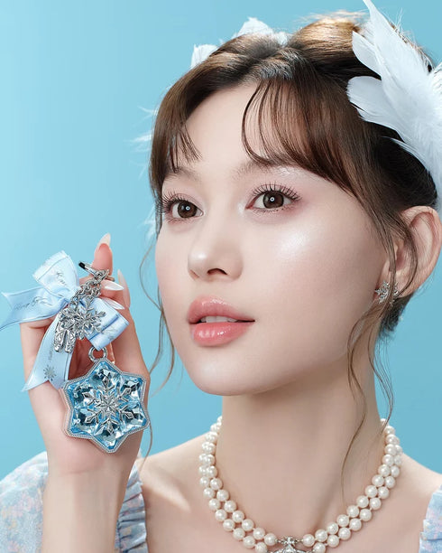 FLOWER KNOWS | Snow Ballet Luminous Highlighter & Charm