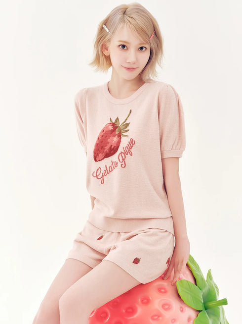 GELATO PIQUE | Strawberry Jacquard Short-Sleeve Pullover & Shorts Loungewear Set Pink