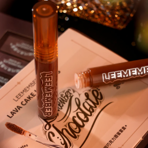 LEEMEMBER | Lava Chocolate Lip Gloss