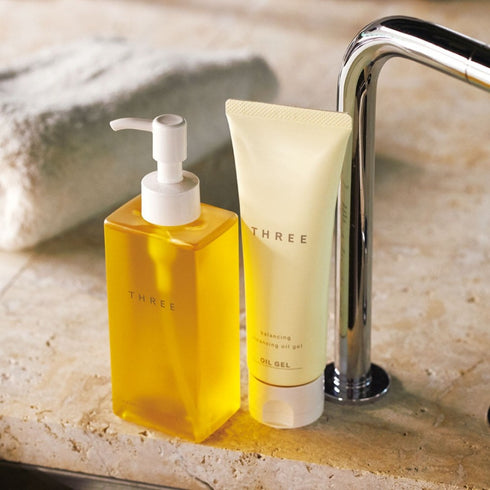 THREE | Balancing Cleansing Oil R