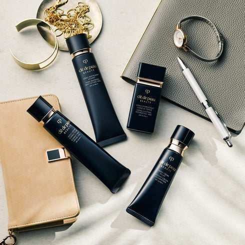 CLE DE PEAU BEAUTE | Long-Lasting Hydrating Veil SPF25 PA++