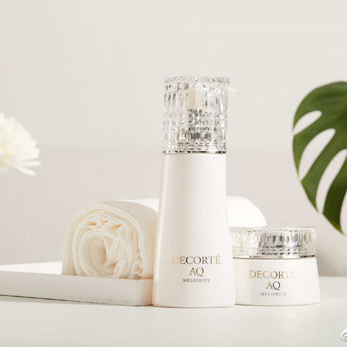 DECORTÉ | AQ Meliority Radiance Repair Foaming Face Wash