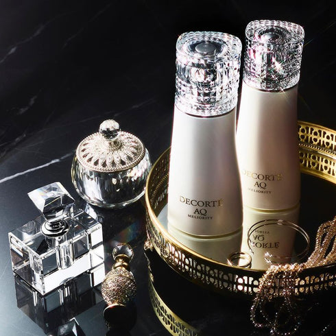 DECORTÉ | AQ Meliority Radiance Repair Foaming Face Wash